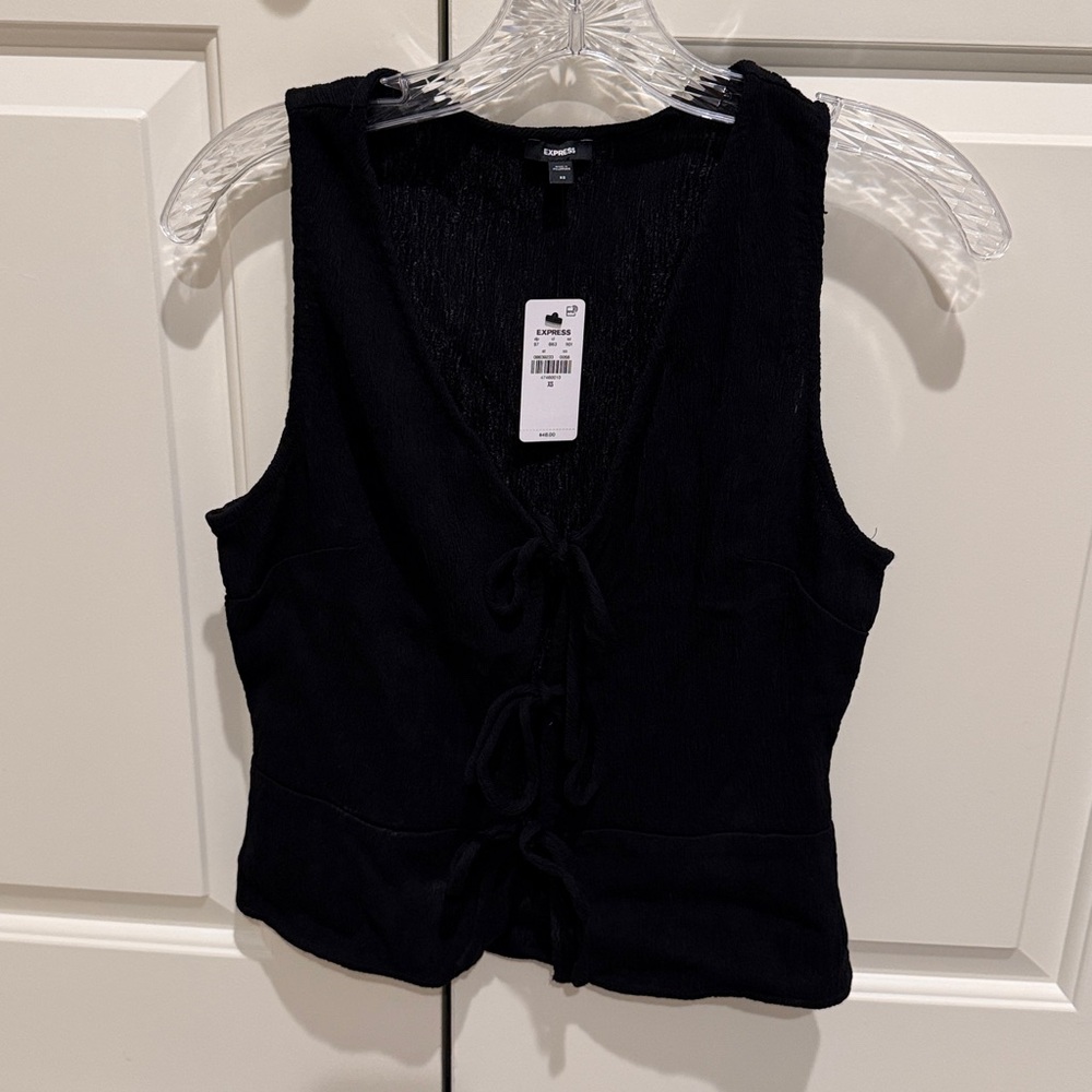 Express Tie Front Top